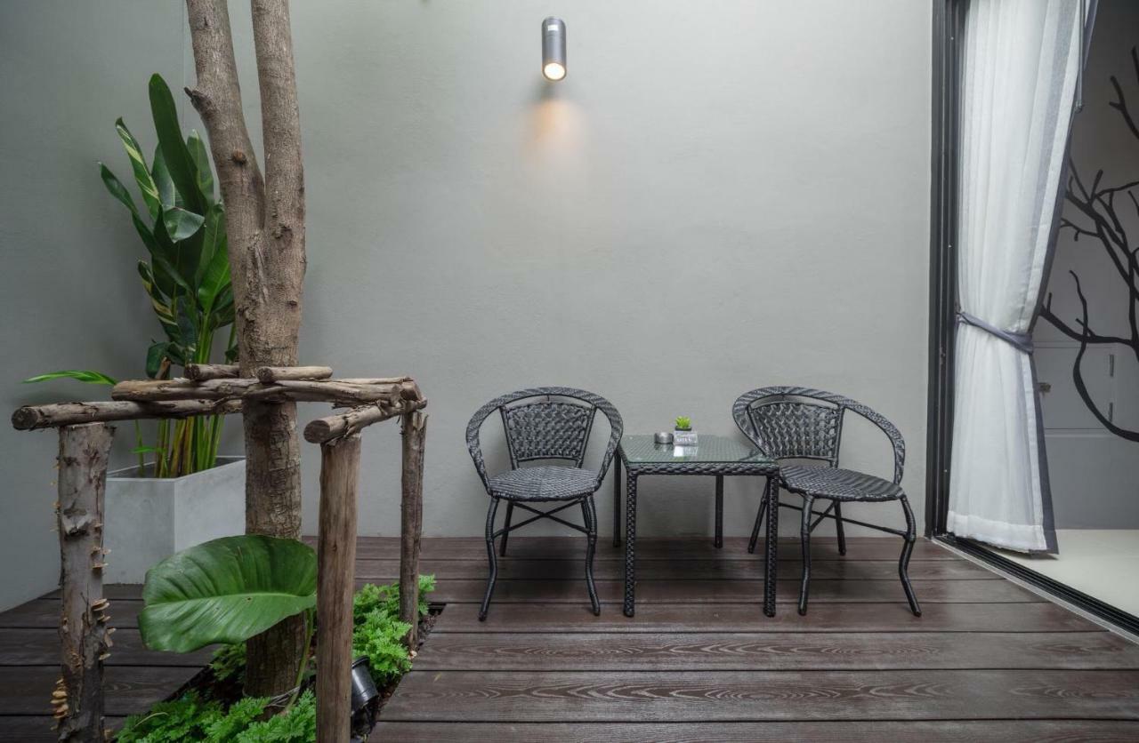 The Valen Resort Bangkok Exterior photo