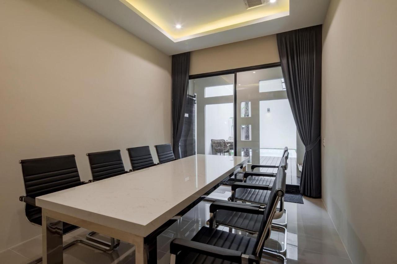 The Valen Resort Bangkok Exterior photo